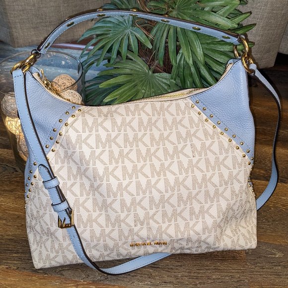 RARE Michael Kors Aria Signature Shoulder Bag. Vanilla & Pale Skye Blue - Picture 10 of 14